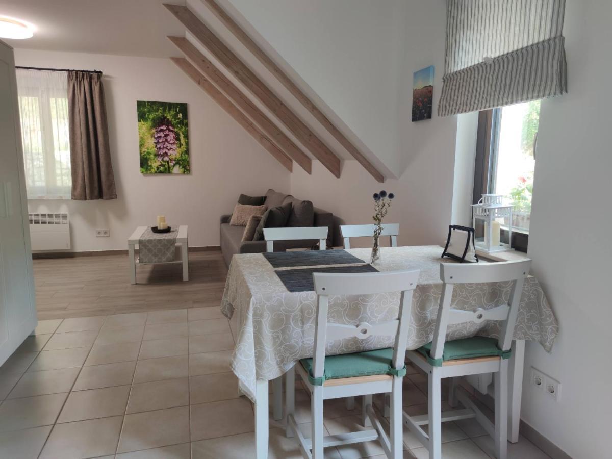 Kosbor Vendeghaz Appartement